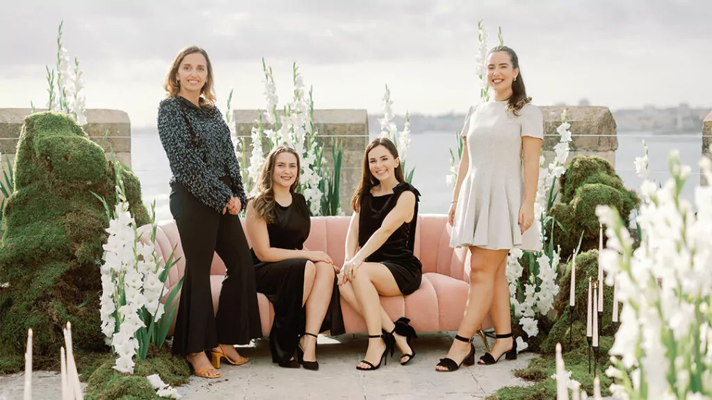 Unique Dream Wedding Team